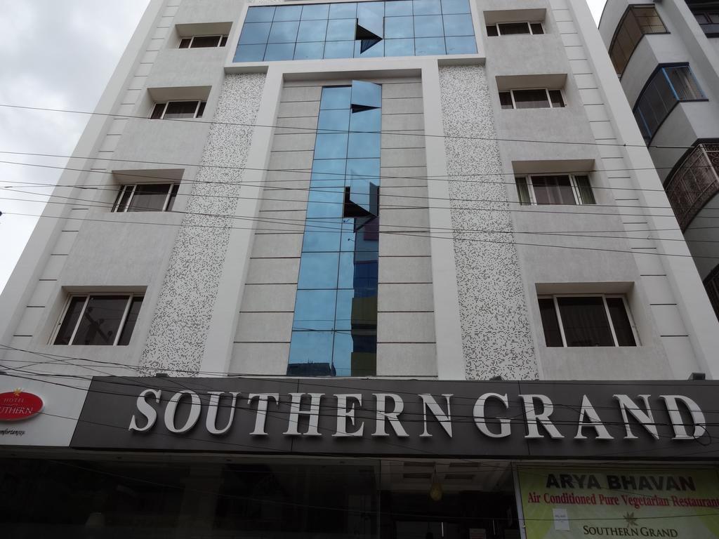 Hotel Southern Grand Vijayawāda Eksteriør billede