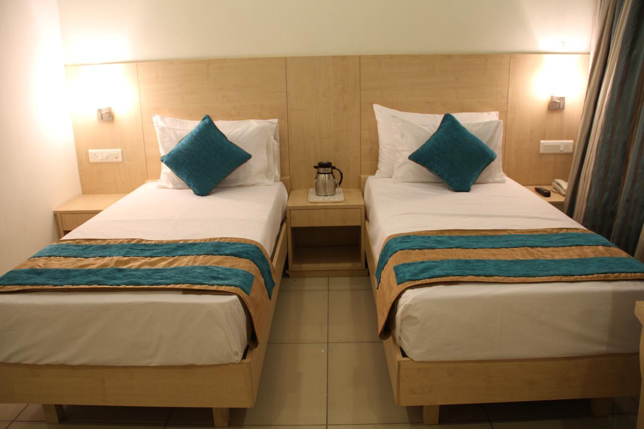 Hotel Southern Grand Vijayawāda Eksteriør billede