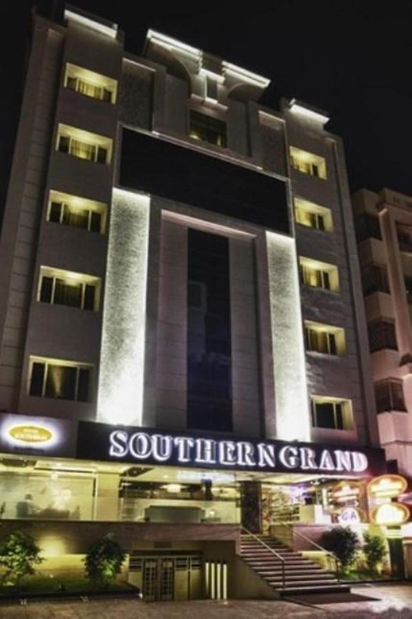 Hotel Southern Grand Vijayawāda Eksteriør billede